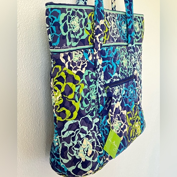 Vera Bradley Katalina Blues Large Floral Quilted Tote NWT - Picture 9 of 16
